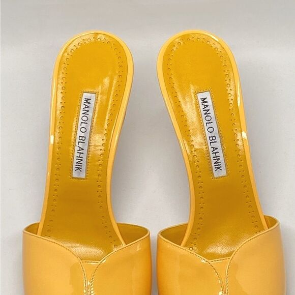 Manolo Blahnik Houramu 70MM Patent Leather Mules size 39 - Picture 5 of 13